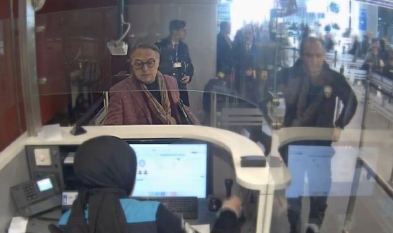 Modacı Barbaros Şansal gözaltına alındı