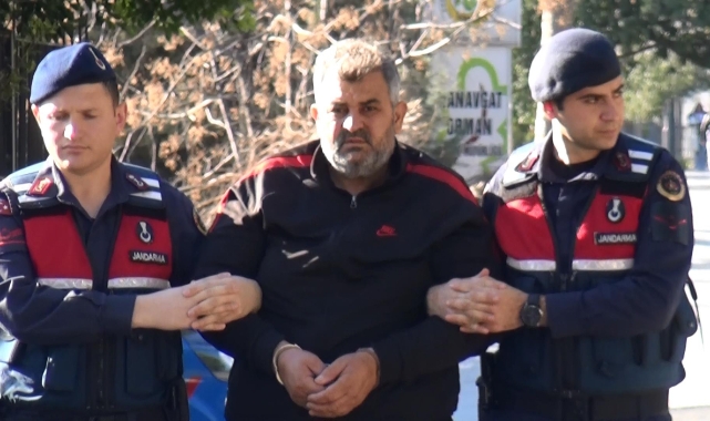 Müteahhit 'depremzede' olarak kaldığı otelde yakalandı