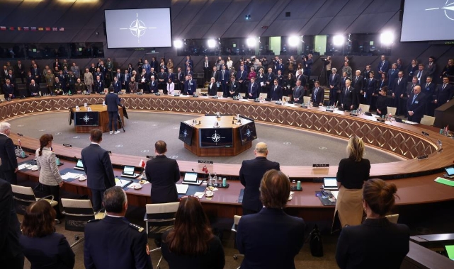 NATO'dan Türkiye için 1 dakikalık saygı duruşu