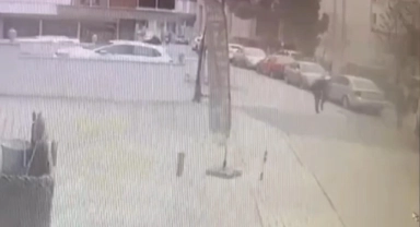 Oyuncak silahla banka soydu!