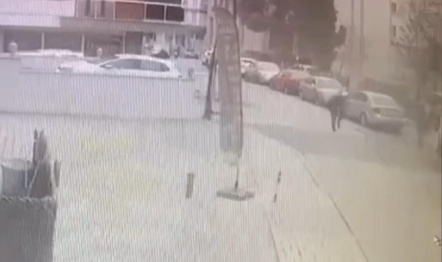 Oyuncak silahla banka soydu!