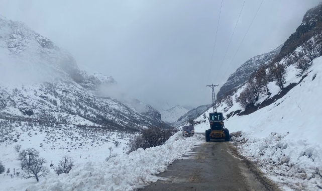Şırnak'ta 9 köy yolu ulaşıma kapandı