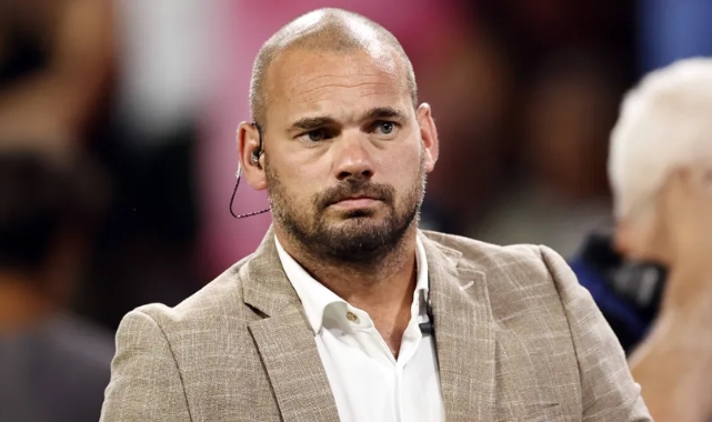 Sneijder'dan Türkiye'ye yardım