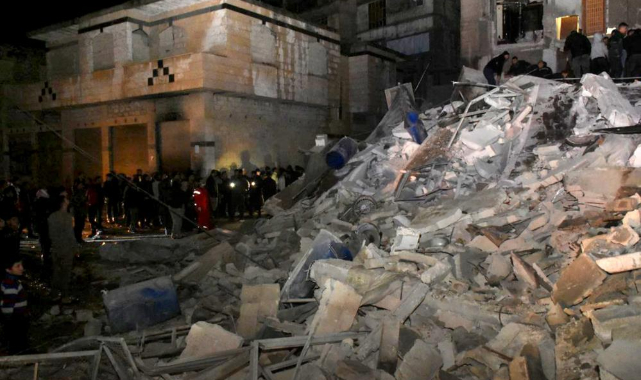 Suriye'de bilanço ağırlaşıyor: 403 ölü, bin 284 yaralı