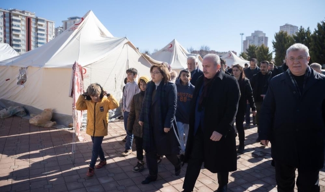 TBMM Başkanı Şentop'tan çadır kent ziyareti