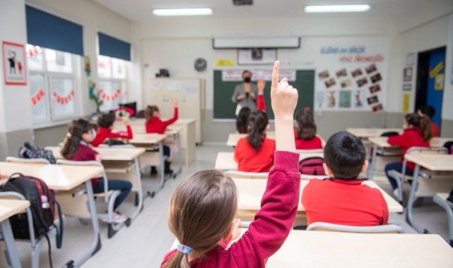 Türkiye'de eğitime 20 Şubat'a kadar ara