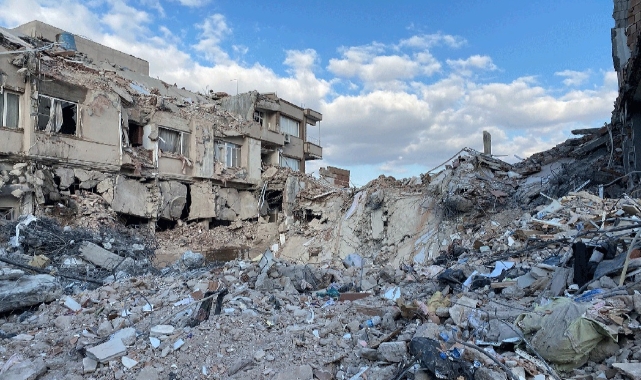 Yaraları saralım derken daha çok kanatmayalım!