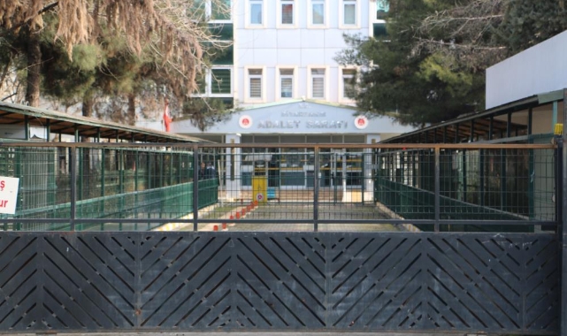 Yıkılan binaların sorumluları adliyede