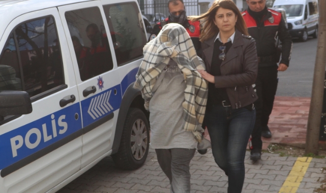 2 yaşındaki kızını öldürüp evini yaktı