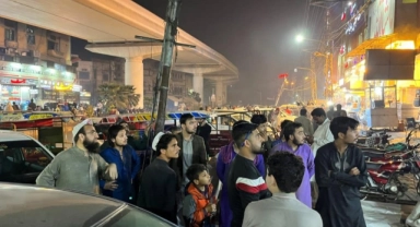 Afganistan ve Pakistan’ı vuran depremde 12 can kaybı