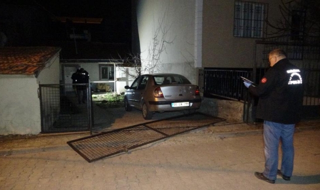 Alacak verecek kavgasında baltalar konuştu