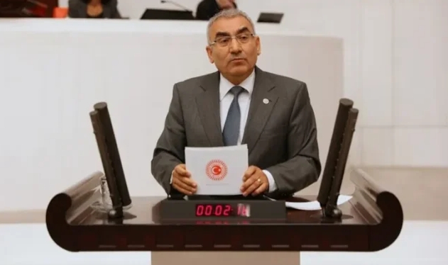 Ankara Milletvekili Ayhan Altıntaş, İYİ Parti’den istifa etti