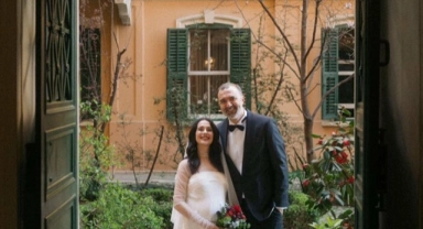 Aşklarının meyvesiyle nikah masasına oturdular
