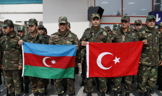 Azerbaycan ekibi ülkelerine uğurlandı