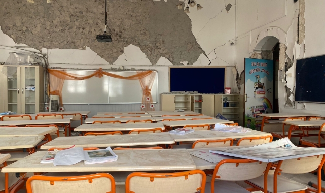 Bahçeli'nin mezun olduğu okul da hasar gördü