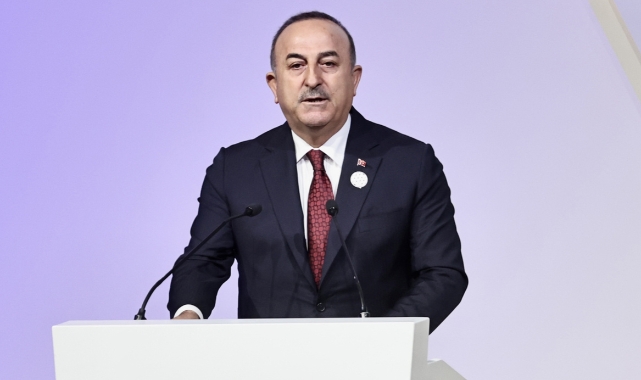 Bakan Çavuşoğlu: "Kaderlerine terk edemeyiz"