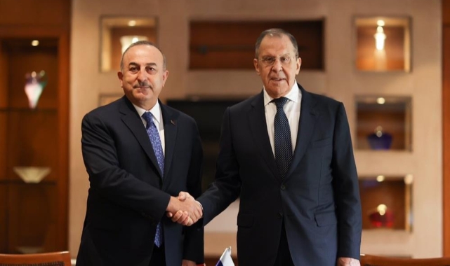 Bakan Çavuşoğlu, Lavrov ve Kanadalı mevkidaşıyla görüştü