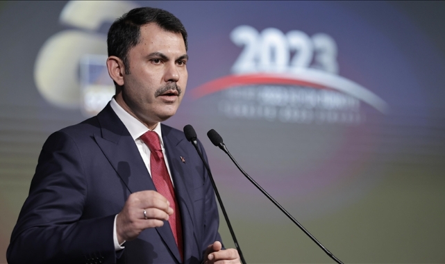 Bakan Kurum: "Konutlarımızı 1 yıl içerisinde teslim edeceğiz"