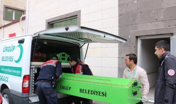 Balayı çiftinin otel odasında cansız bedenleri bulundu