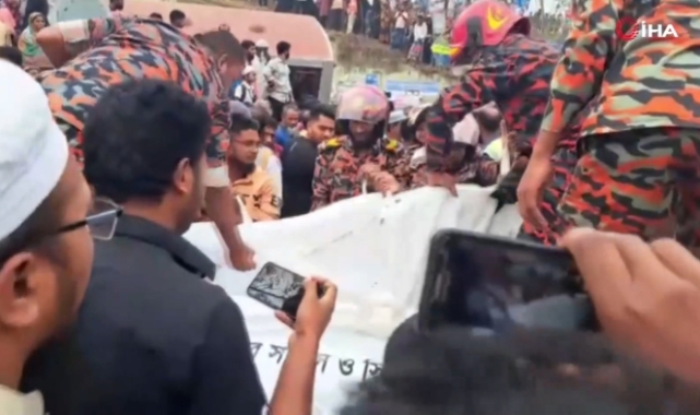 Bangladeş'te feci kaza! 19 ölü