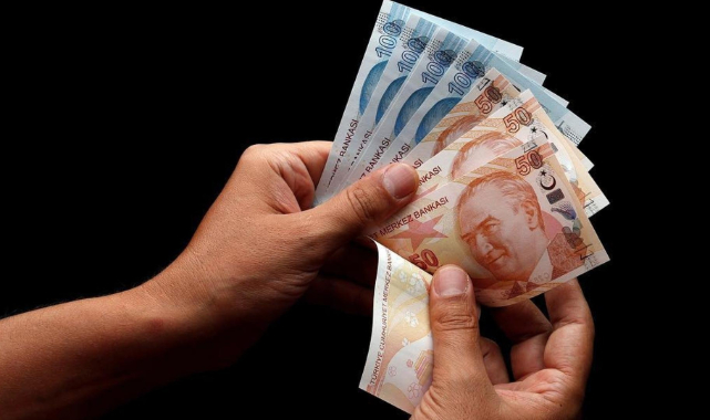 Başvurusu yetişmeyen EYT'liye Mayıs'ta çift maaş!