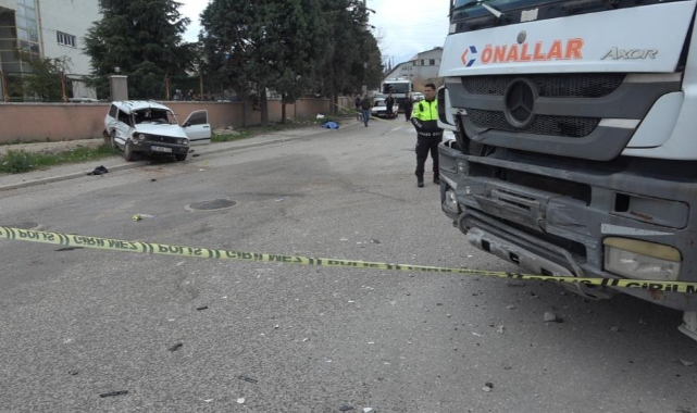 Beton mikseri anne ile oğlu ayırdı