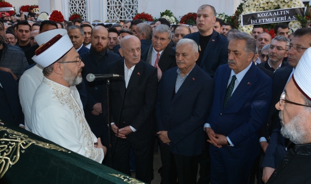 Binali Yıldırım annesini son yolculuğa uğurladı