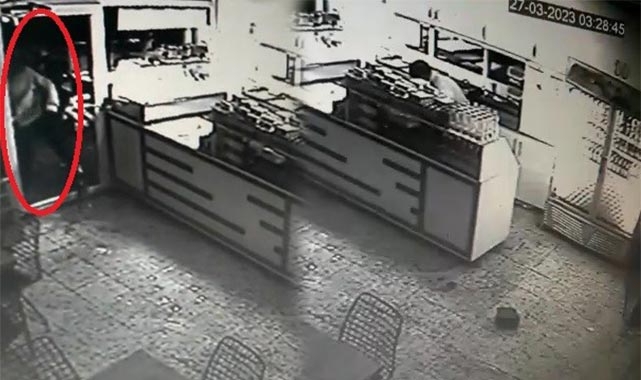 Bursa'da 14 yaşındaki hırsız kamerada