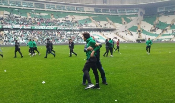 Bursaspor maçında darp iddiasıyla soruşturma açıldı