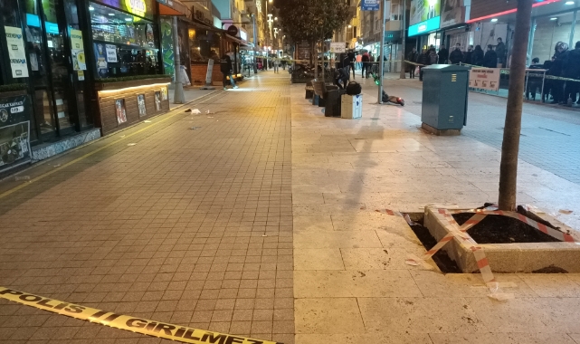 Cadde ortasında kurşunların hedefi oldu