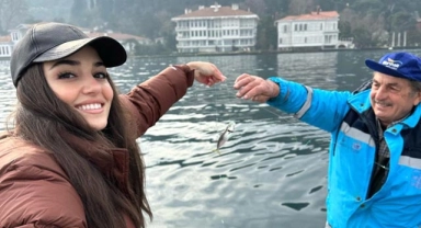 Çiçeği burnunda aşıklar balığa çıktı
