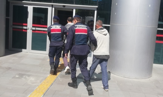 Cinsel istismar suçundan aranıyordu, yakayı ele verdi