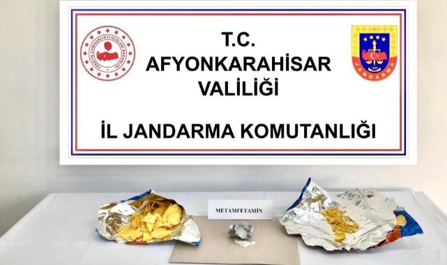 Cips poşetinden uyuşturucu çıktı