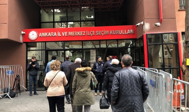 Cumhurbaşkanı adaylarından 11'i için 100 bin imza süreci sürüyor