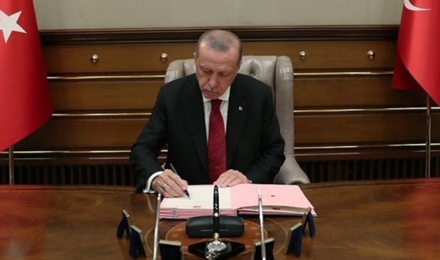 Cumhurbaşkanı Erdoğan 12 üniversiteye rektör atadı
