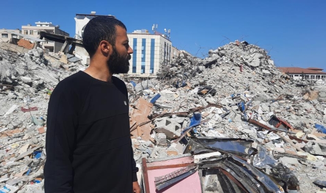 Danimarka’dan deprem bölgesine gelen genç, ailesini arıyor