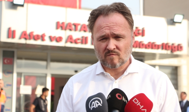 Danimarkalı bakan fay hattının geçtiği bölgeyi inceledi