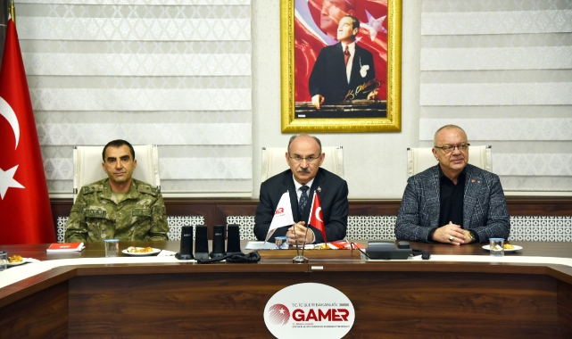 Deprem bölgesi için Ramazan kolisi kampanyası