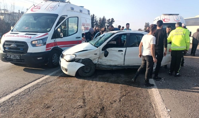 Deprem bölgesinde trafik kazası: Yaralılar var