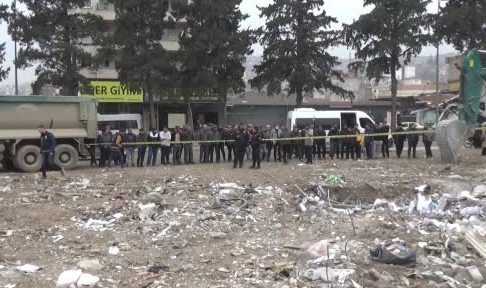 Deprem enkazından cansız bedeni çıkartıldı