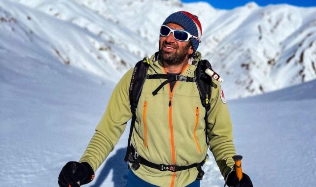 Depremde hayat kurtaran dağcı çığda hayatını kaybetti