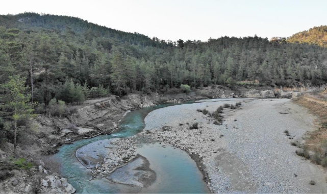 Derenin ayırdığı 2 mahalle orucu 3 dakika geç açıyor