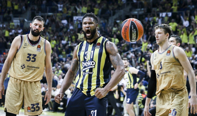 Fenerbahçe Beko Barcelona'yı devirdi!