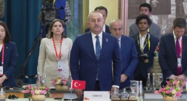 G20 Dışişleri Bakanları Toplantısı'nda saygı duruşu
