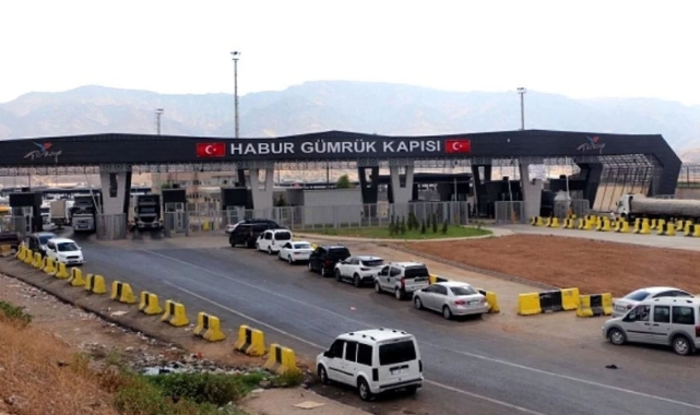 Habur Gümrük Kapısı'nda 40 milyonluk kaçak eşya ele geçirildi