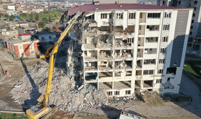 Hatay'da enkaz kaldırma çalışmaları devam edecek