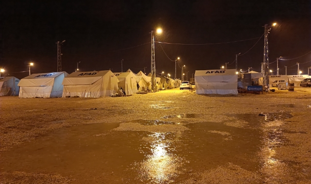 Hatay'da fırtına hayatı olumsuz etkiledi