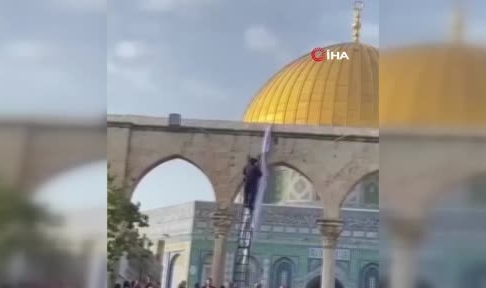 İsrail güçlerinden Mescid-i Aksa'ya baskın