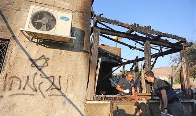 İsrailliler Filistinli ailenin evini yaktı