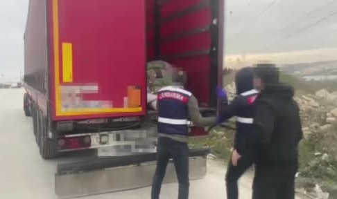 Jandarmadan uyuşturucu tacirlerine darbe